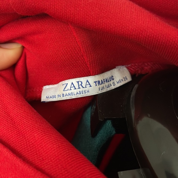 Beautiful sexy red dress that you will never go wrong with - Picture 5 of 5